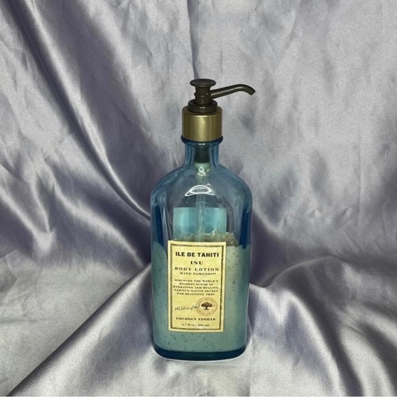 Rare Bath & Body Works ILE DE TAHITI Inu body lotion tamanoi coconut vanilla